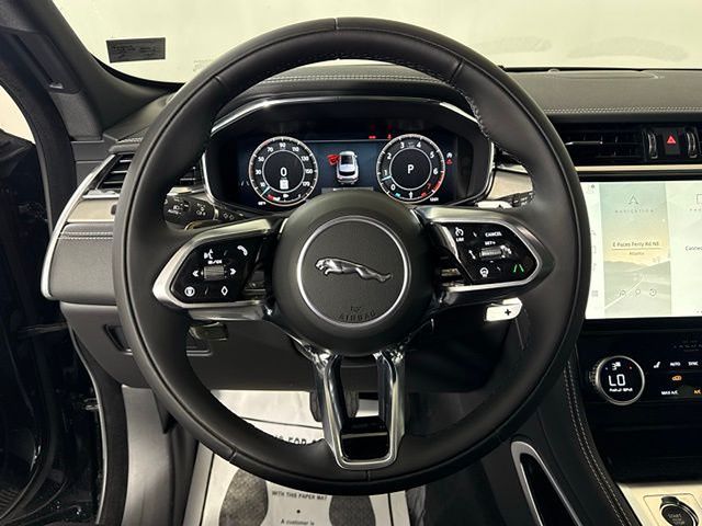 2026 Jaguar F-Pace R-Dynamic S - Photo 39