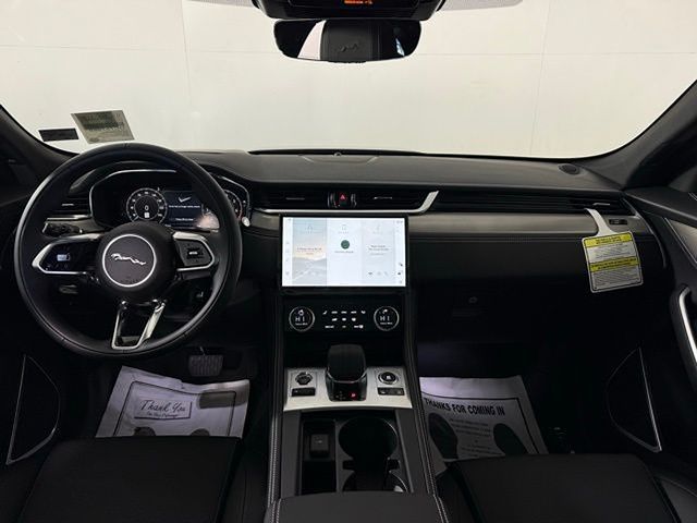 2026 Jaguar F-Pace R-Dynamic S - Photo 22