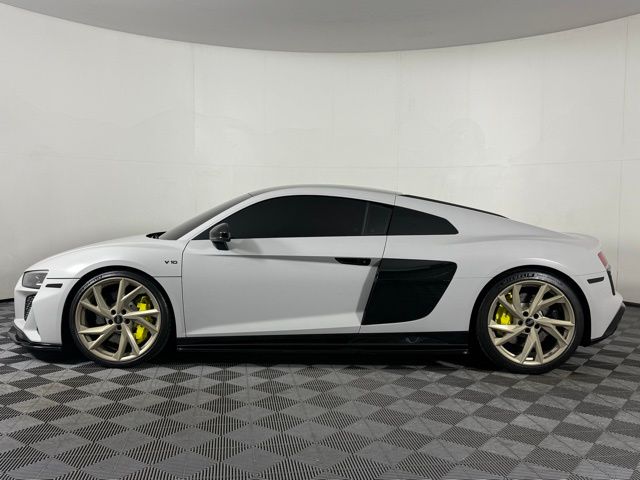 2022 Audi R8 V10 Performance Coupe photo 3