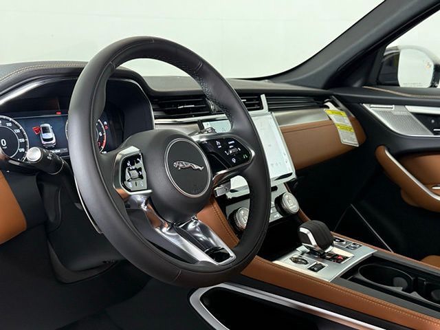 2026 Jaguar F-Pace R-Dynamic S - Photo 42