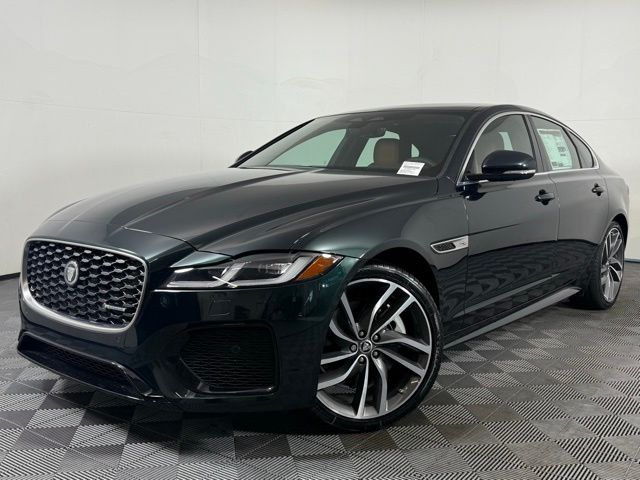 2024 Jaguar XF R-Dynamic SE's photo