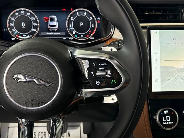 2026 Jaguar F-Pace R-Dynamic S - Photo 40