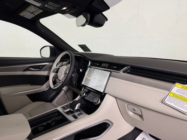 2026 Jaguar F-Pace R-Dynamic S - Photo 18