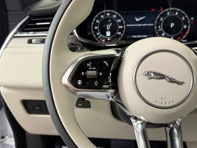 2026 Jaguar F-Pace R-Dynamic S - Photo 37