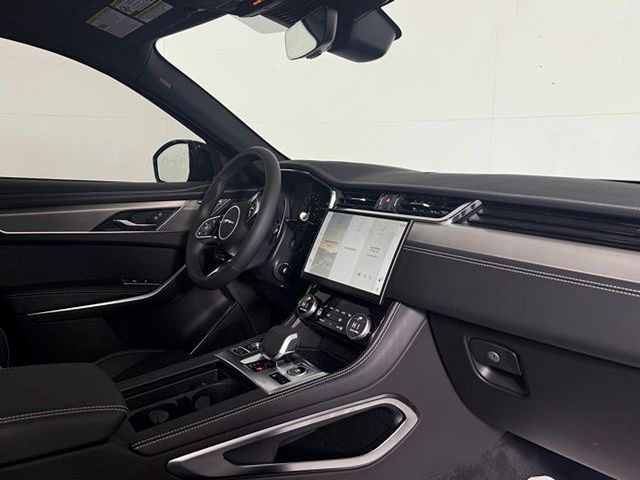 2026 Jaguar F-Pace R-Dynamic S - Photo 20