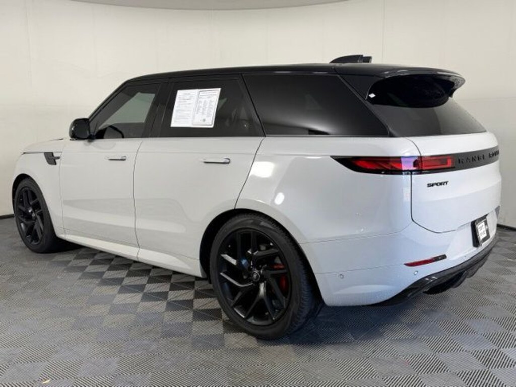 Used 2024 Land Rover Range Rover Sport Dynamic SE SUV
