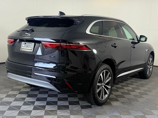 2026 Jaguar F-Pace R-Dynamic S - Photo 10
