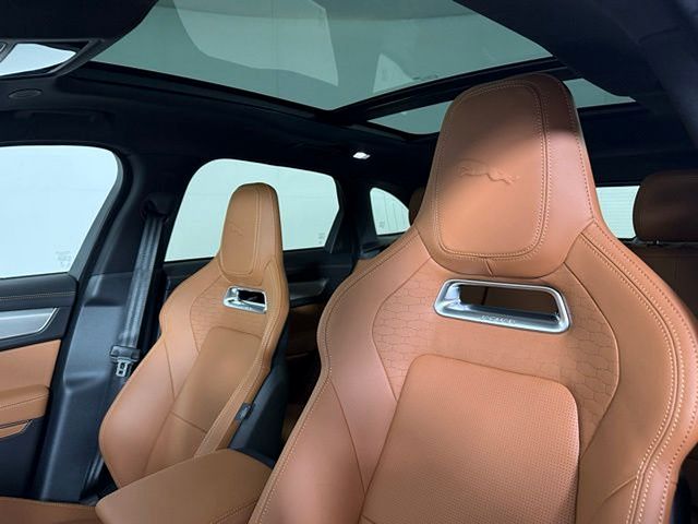 2026 Jaguar F-Pace R-Dynamic S - Photo 29
