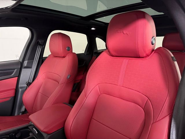 2026 Jaguar F-Pace R-Dynamic S - Photo 30