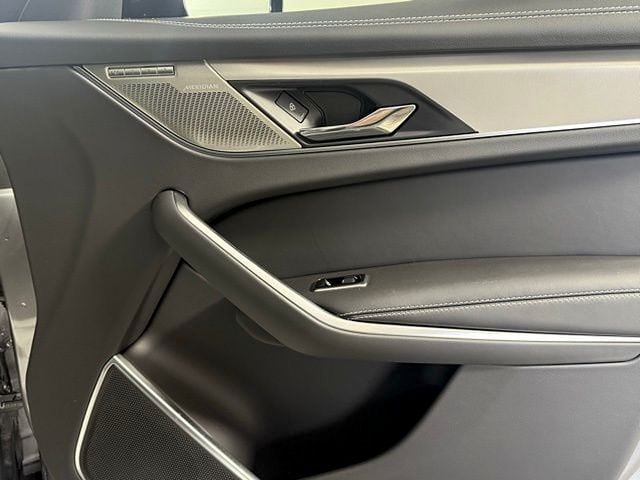 2026 Jaguar F-Pace R-Dynamic S - Photo 19