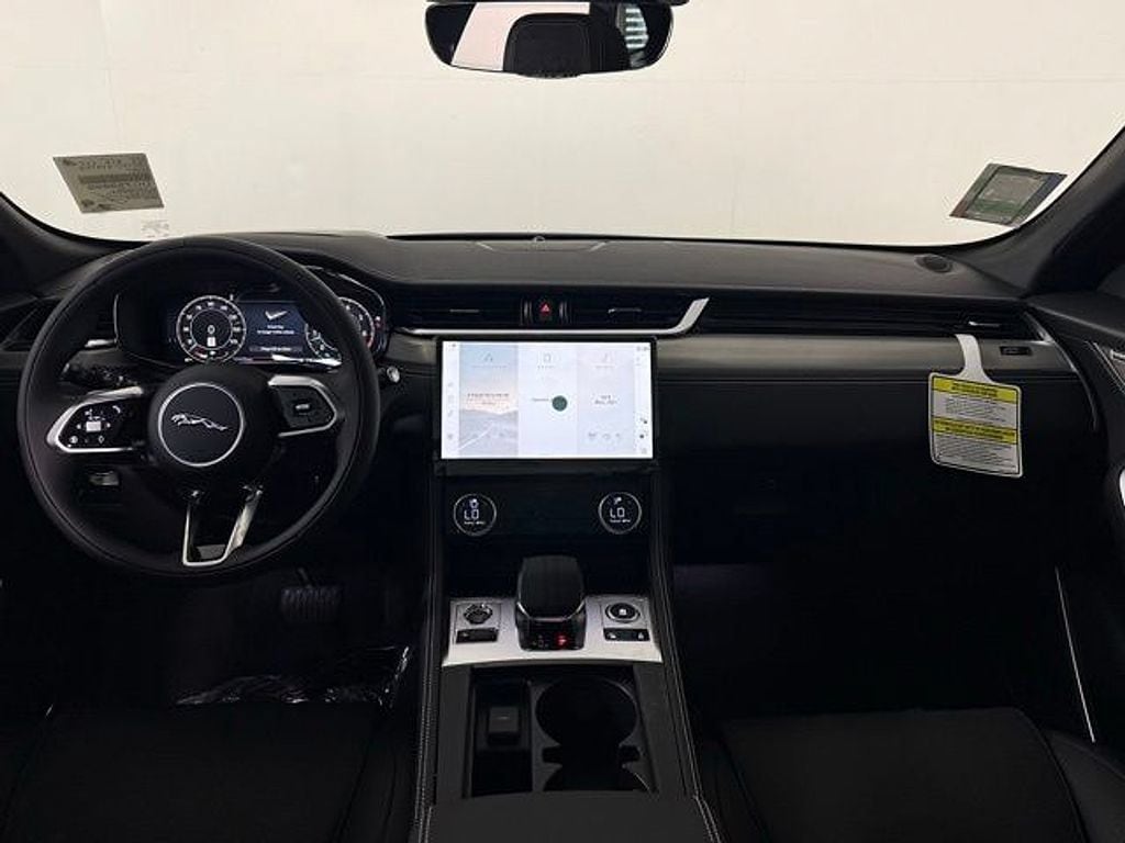 2026 Jaguar F-Pace R-Dynamic S - Photo 20
