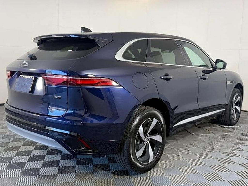 2026 Jaguar F-Pace R-Dynamic S - Photo 8