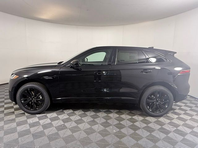 2025 Jaguar F-PACE R-Dynamic S photo 3