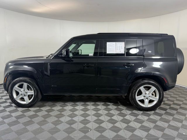 2021 Land Rover Defender 110 X-Dynamic SE photo 3