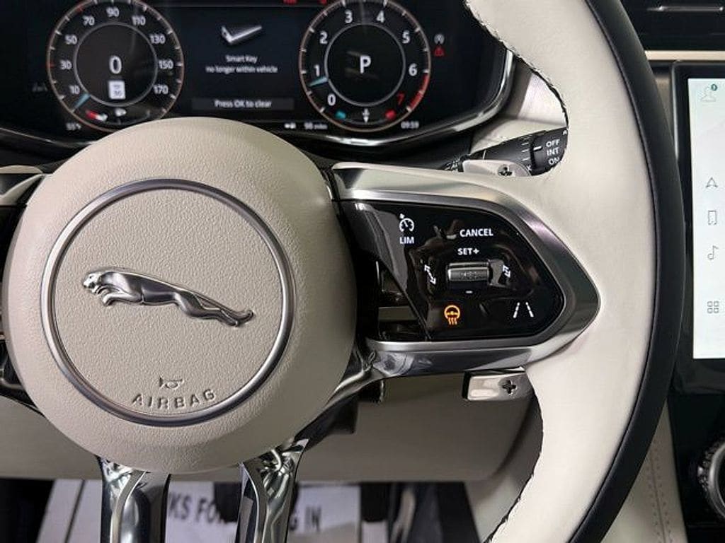 2026 Jaguar F-Pace R-Dynamic S - Photo 40