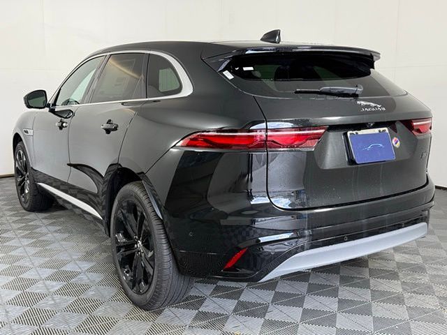 2026 Jaguar F-Pace R-Dynamic S - Photo 4