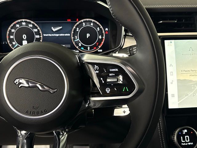 2026 Jaguar F-Pace R-Dynamic S - Photo 41