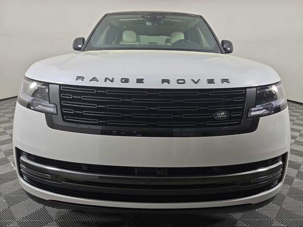 Used 2025 Land Rover Range Rover SE SUV