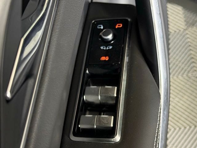 2026 Jaguar F-Pace R-Dynamic S - Photo 27