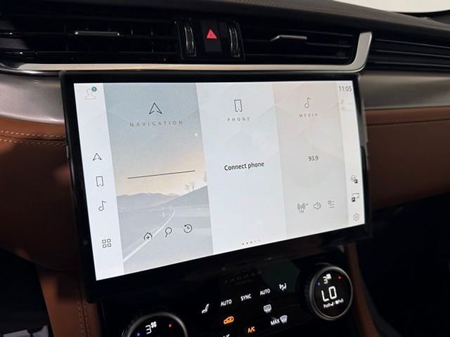 2026 Jaguar F-Pace R-Dynamic S - Photo 32