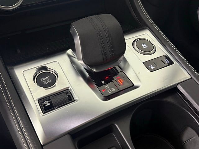 2026 Jaguar F-Pace R-Dynamic S - Photo 38