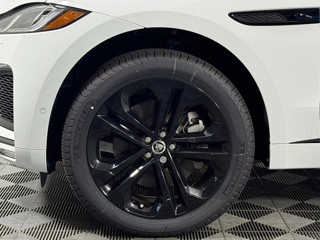 2026 Jaguar F-Pace R-Dynamic S - Photo 11
