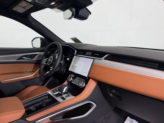 2026 Jaguar F-Pace R-Dynamic S - Photo 18