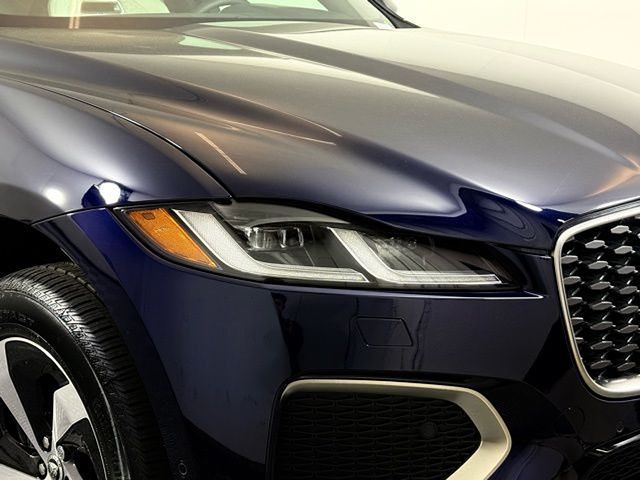 2026 Jaguar F-Pace R-Dynamic S - Photo 15