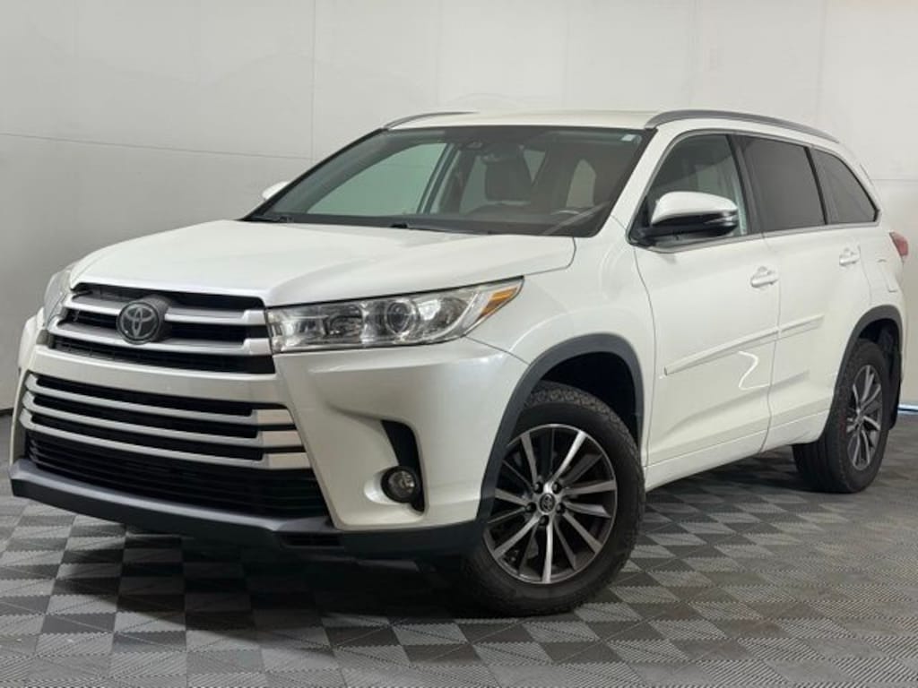 Used 2018 Toyota Highlander XLE SUV