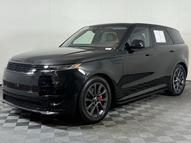 2024 Land Rover Range Rover Sport SE photo 2