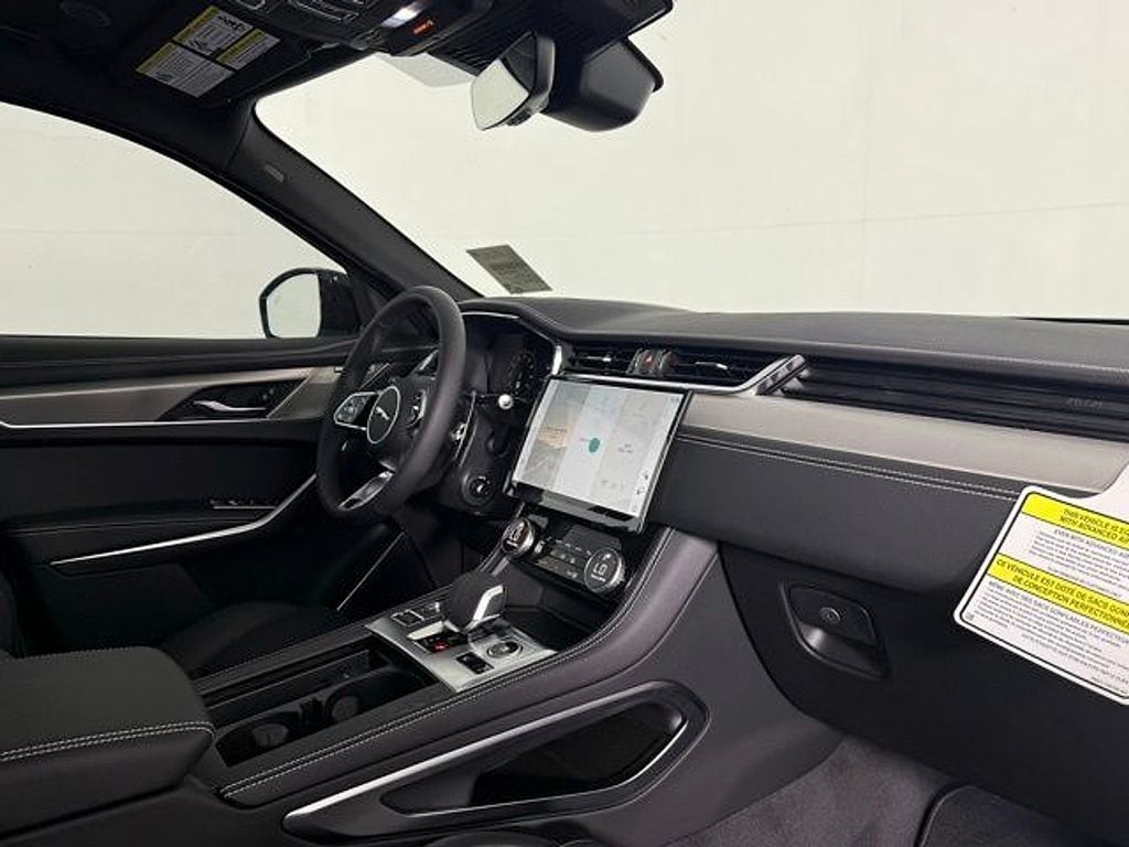2026 Jaguar F-Pace R-Dynamic S - Photo 17