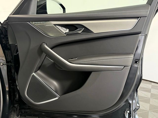 2026 Jaguar F-Pace R-Dynamic S - Photo 18