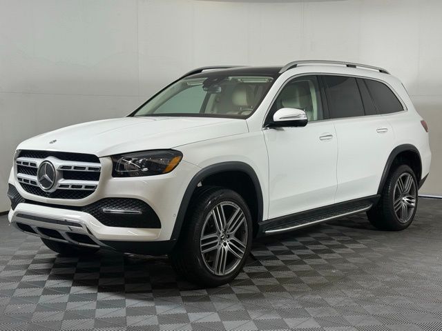 2022 Mercedes Benz GLS 450 4MATIC photo 2