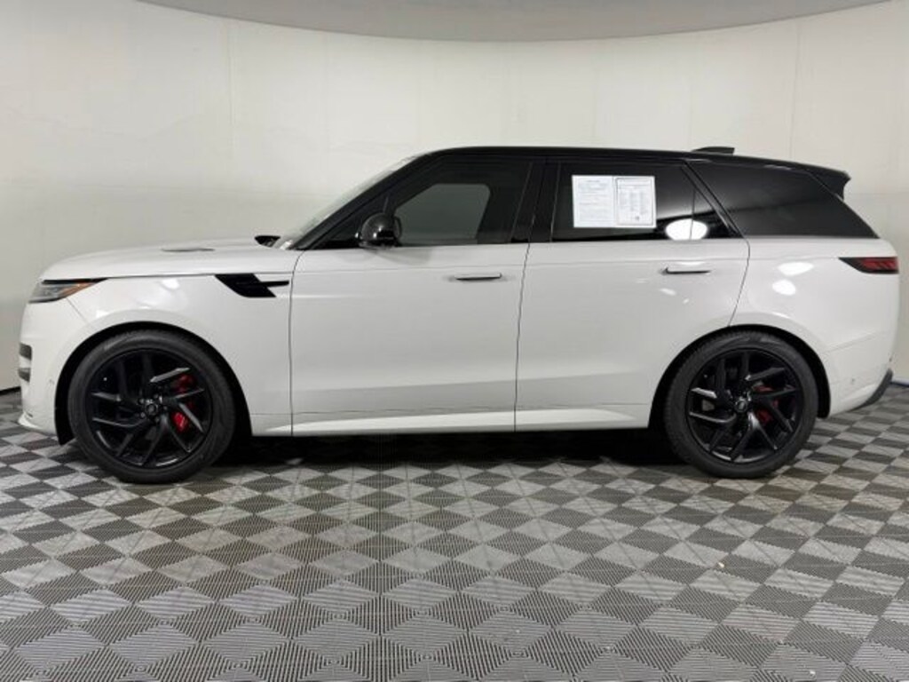 Used 2024 Land Rover Range Rover Sport Dynamic SE SUV