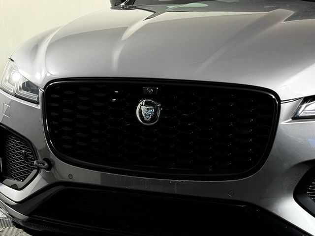 2026 Jaguar F-Pace R-Dynamic S - Photo 11