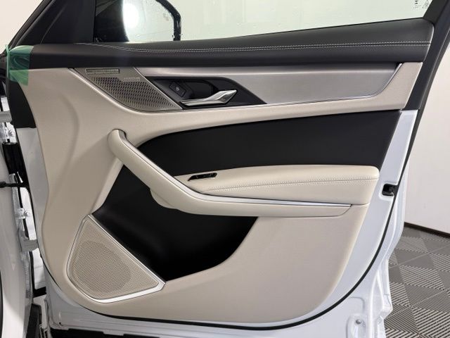 2026 Jaguar F-Pace R-Dynamic S - Photo 17