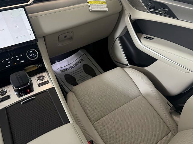 2026 Jaguar F-Pace R-Dynamic S - Photo 25
