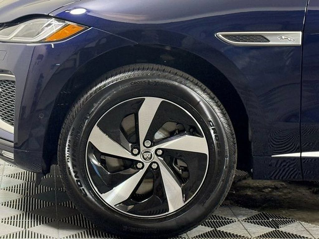 2026 Jaguar F-Pace R-Dynamic S - Photo 13