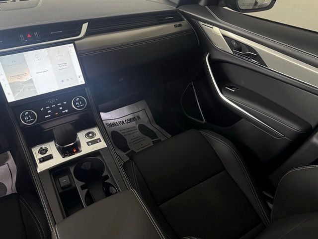 2026 Jaguar F-Pace R-Dynamic S - Photo 24