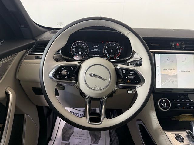 2026 Jaguar F-Pace R-Dynamic S - Photo 26
