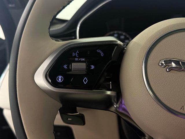 2026 Jaguar F-Pace R-Dynamic S - Photo 20