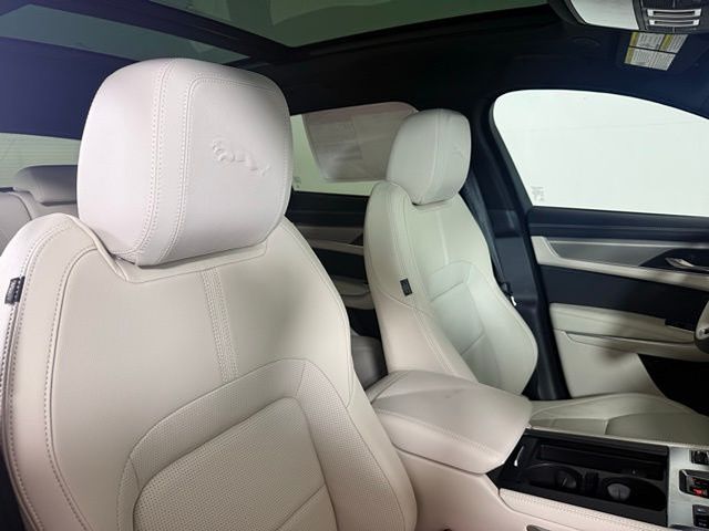 2026 Jaguar F-Pace R-Dynamic S - Photo 36