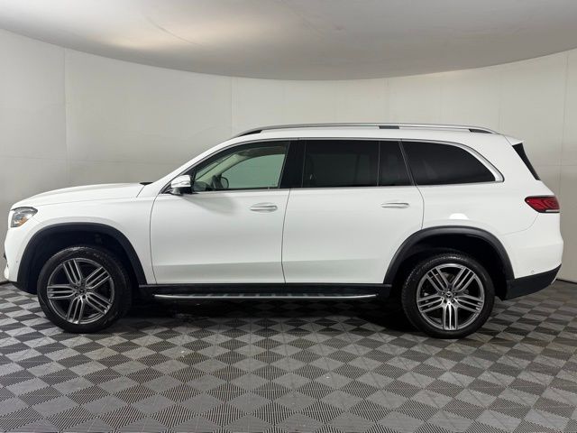 2022 Mercedes Benz GLS 450 4MATIC photo 3