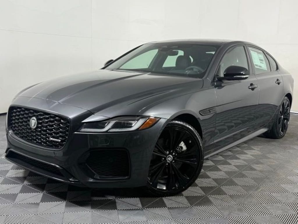 New 0 Jaguar XF R-Dynamic SE 300PS Auto