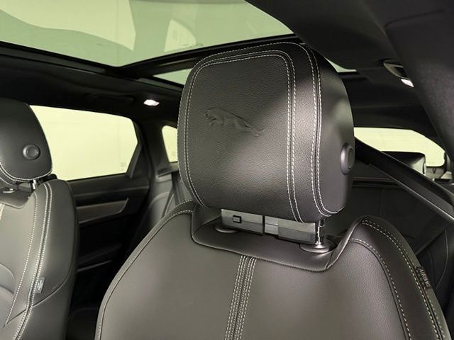 2026 Jaguar F-Pace R-Dynamic S - Photo 31