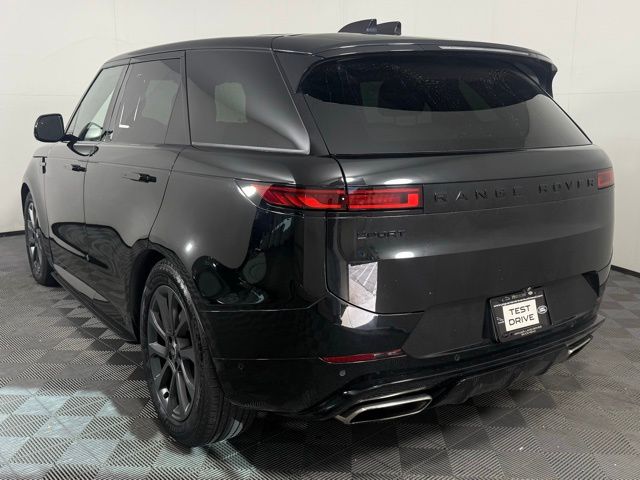 2024 Land Rover Range Rover Sport SE photo 4