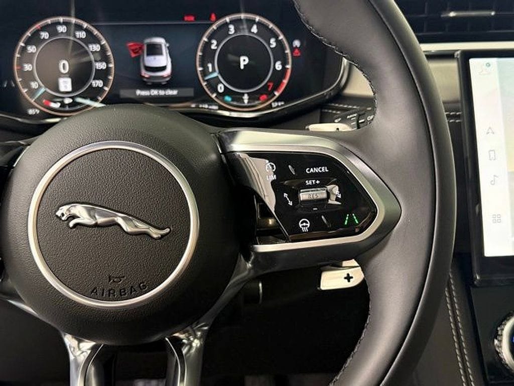 2026 Jaguar F-Pace R-Dynamic S - Photo 37