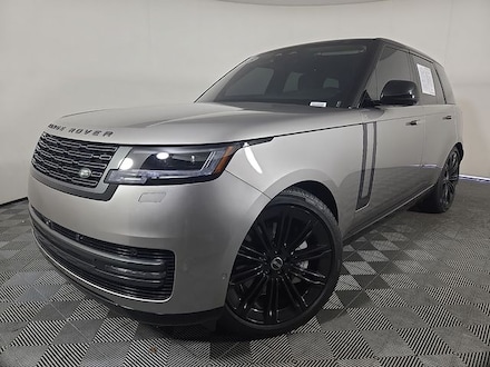 2025 Land Rover Range Rover SE SUV
