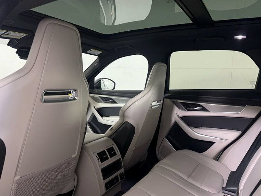 2026 Jaguar F-Pace R-Dynamic S - Photo 21