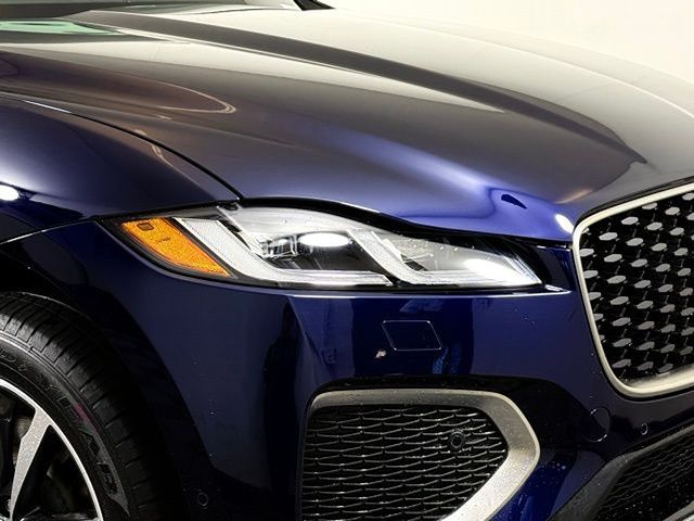 2026 Jaguar F-Pace R-Dynamic S - Photo 13